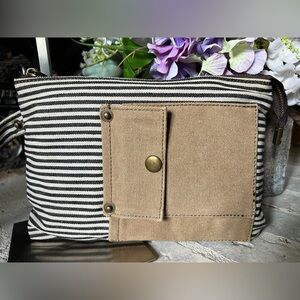 Selina Vaughan Case IH Canvas Bag with Pocket